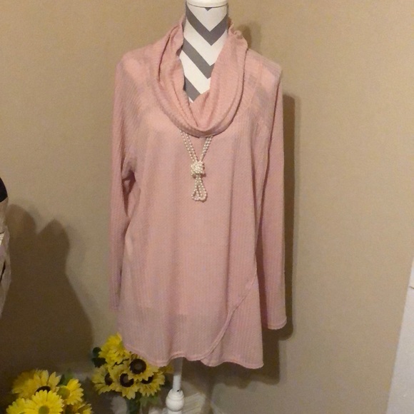 Tops - Plus size very light weight blush rose pink